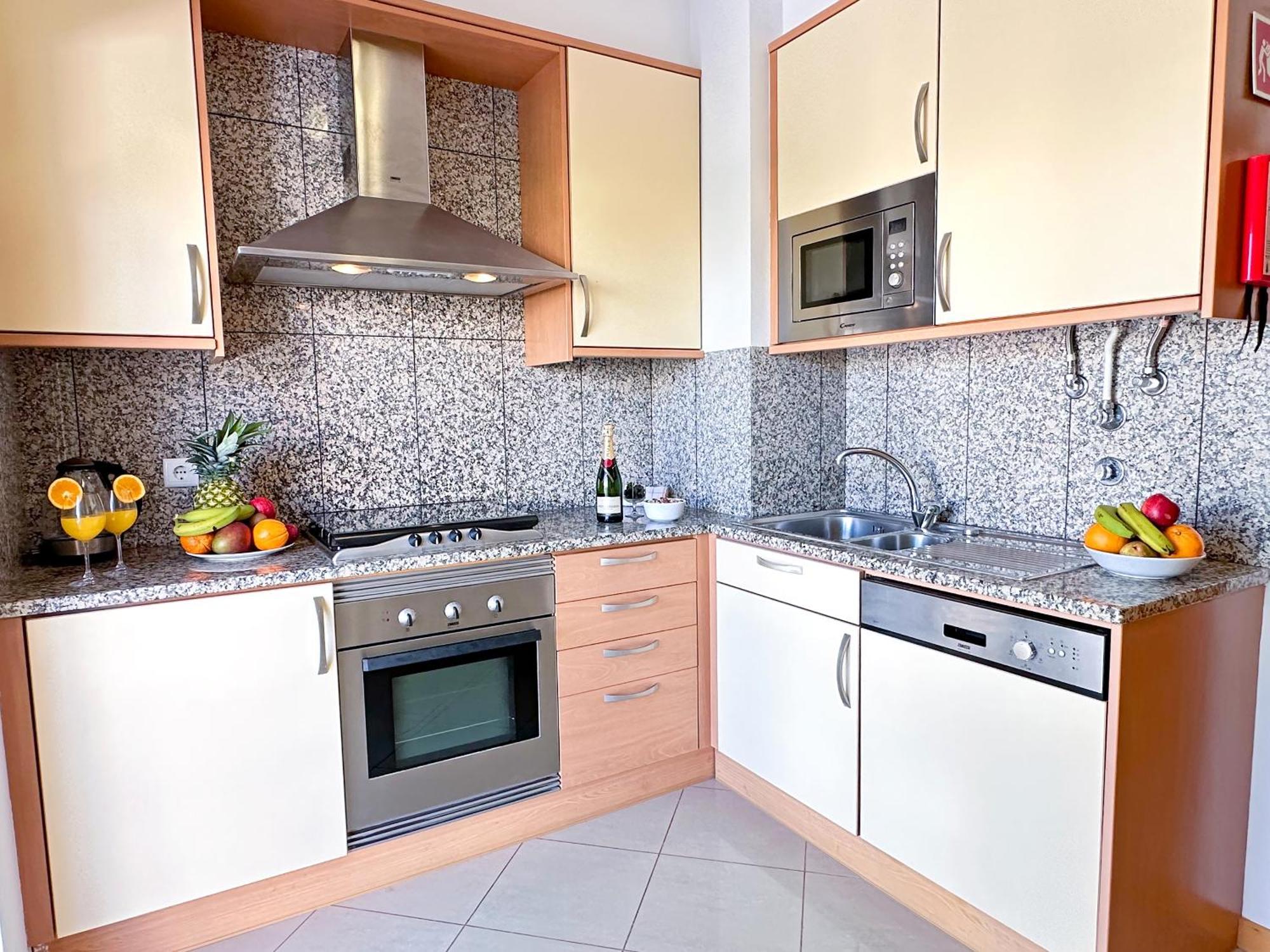 Modern Ocean, Garden & Pool View Condo By Becherish Albufeira Dış mekan fotoğraf